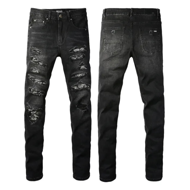 More Amiri jeans במגוון סגנונות