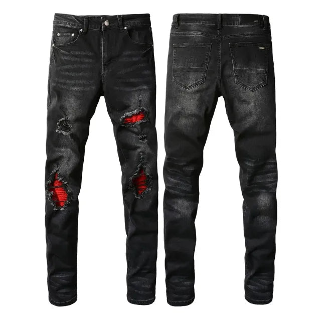 More Amiri jeans במגוון סגנונות